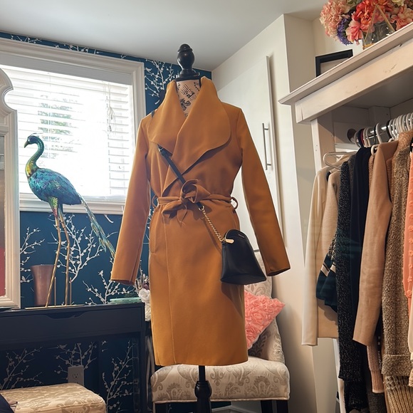 Gorgeous mustard yellow, light weight jacket!! In Size M - Picture 12 of 16